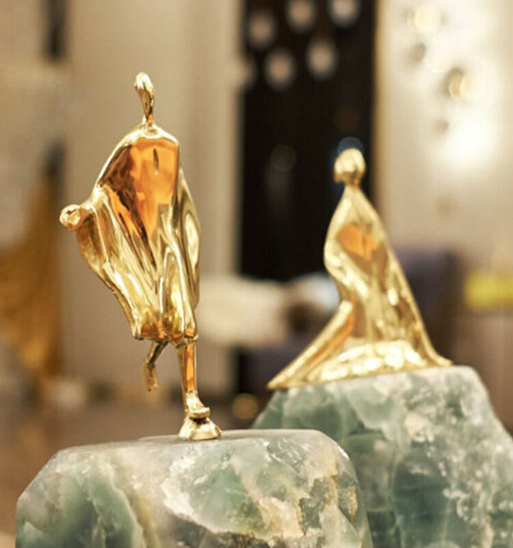 ZJ-K0056绿莹石底+铜人